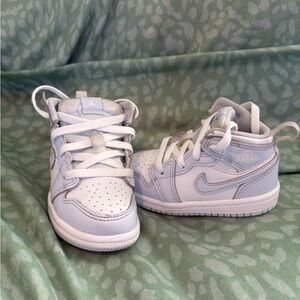 Jordan 1s White and Baby Blue size 5c